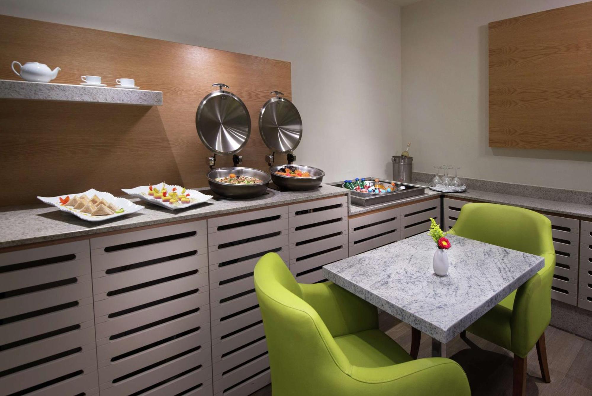 Hilton Garden Inn Monterrey Airport Villa Juárez Kültér fotó