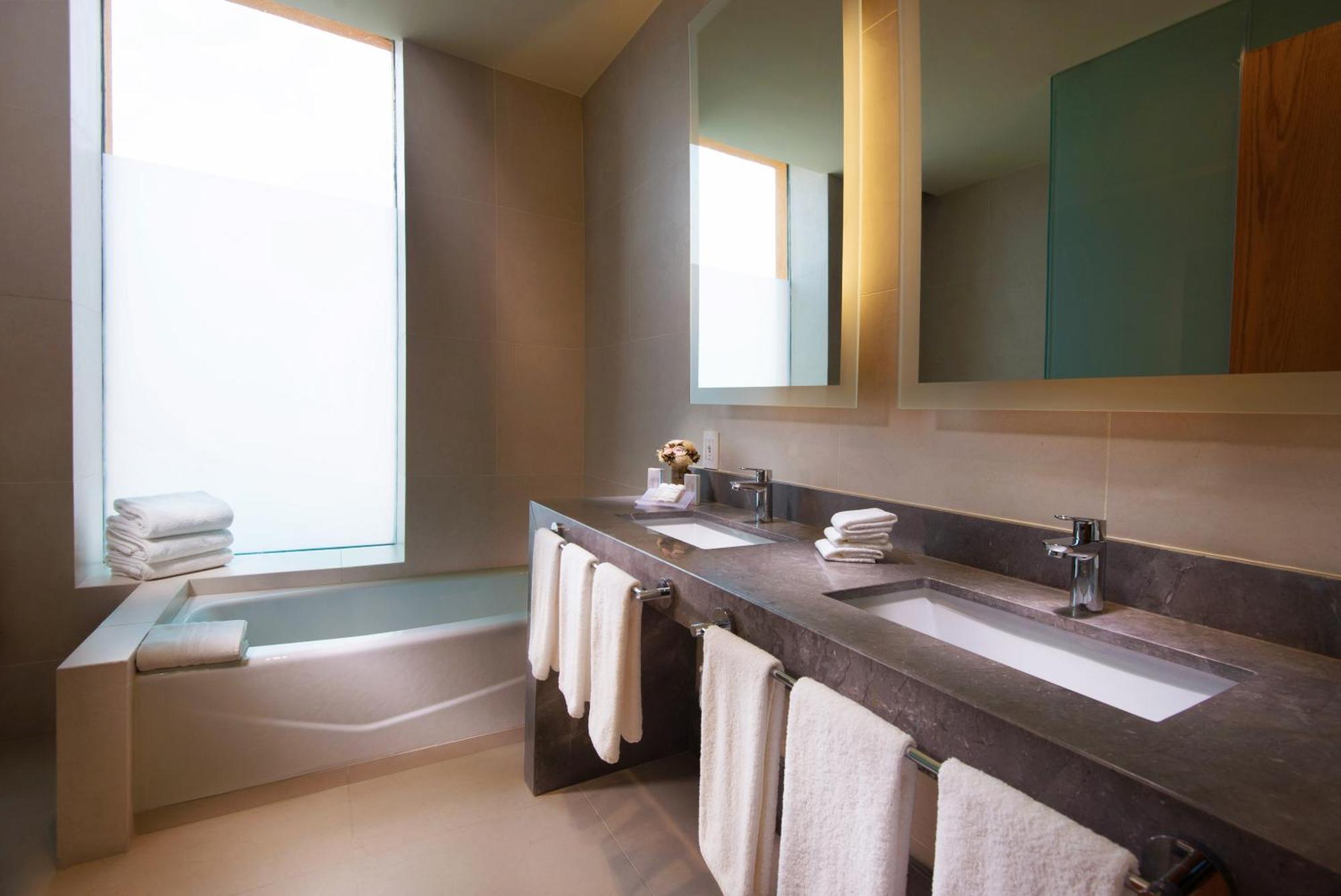 Hilton Garden Inn Monterrey Airport Villa Juárez Kültér fotó